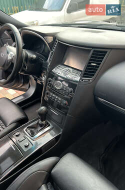 Внедорожник / Кроссовер Infiniti QX70 2016 в 