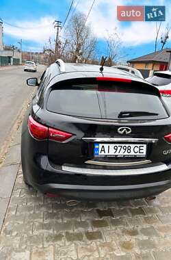 Внедорожник / Кроссовер Infiniti QX70 2016 в Буче