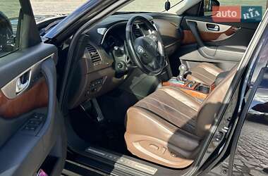 Внедорожник / Кроссовер Infiniti QX70 2017 в 