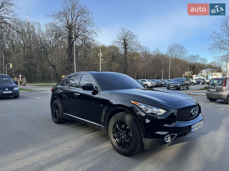 Позашляховик / Кросовер Infiniti QX70 2017 в Вінниці