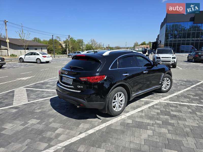 Внедорожник / Кроссовер Infiniti QX70 2014 в Виннице