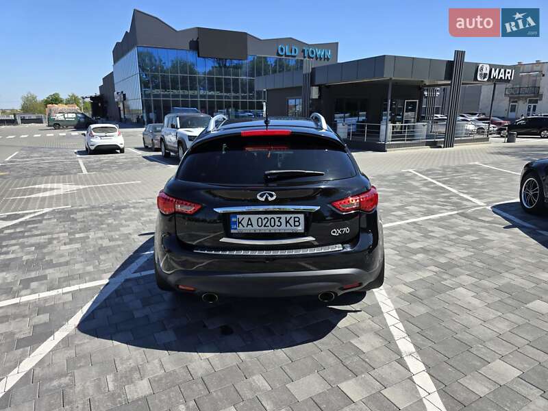 Внедорожник / Кроссовер Infiniti QX70 2014 в Виннице