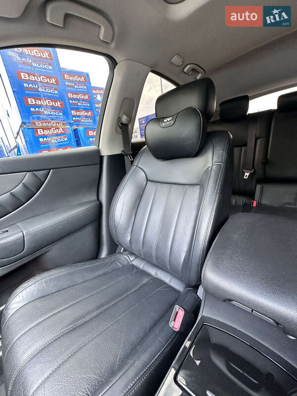 Позашляховик / Кросовер Infiniti QX70 2016 в Києві