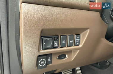 Внедорожник / Кроссовер Infiniti QX70 2013 в 