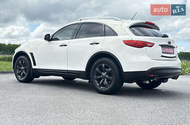 Внедорожник / Кроссовер Infiniti QX70 2016 в 