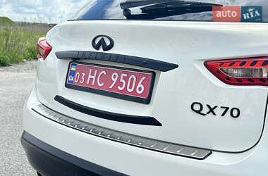 Внедорожник / Кроссовер Infiniti QX70 2016 в 