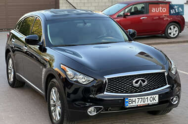 Внедорожник / Кроссовер Infiniti QX70 2017 в 