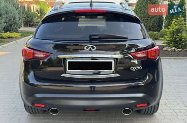 Позашляховик / Кросовер Infiniti QX70 2013 в 