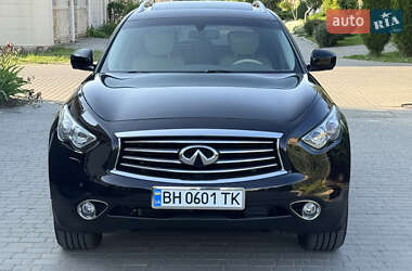 Позашляховик / Кросовер Infiniti QX70 2013 в 