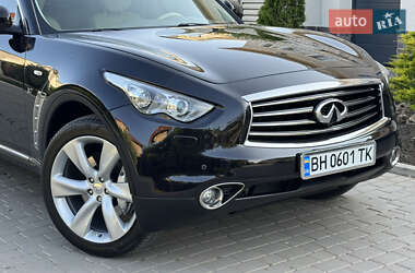 Позашляховик / Кросовер Infiniti QX70 2013 в 