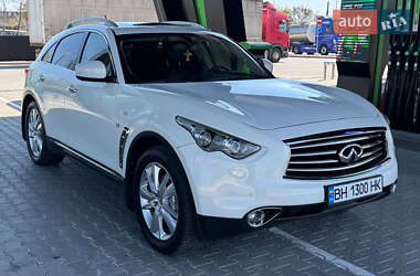 Позашляховик / Кросовер Infiniti QX70 2013 в 