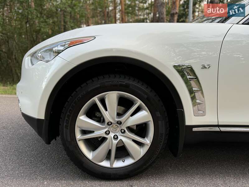 Внедорожник / Кроссовер Infiniti QX70 2014 в Киеве