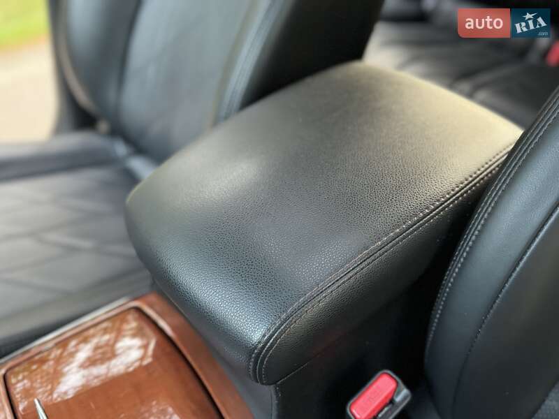 Внедорожник / Кроссовер Infiniti QX70 2014 в Киеве