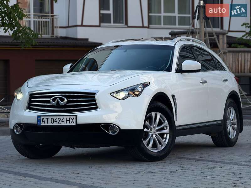 Внедорожник / Кроссовер Infiniti QX70 2016 в Ивано-Франковске