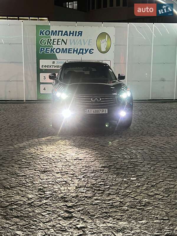 Внедорожник / Кроссовер Infiniti QX70 2014 в Киеве