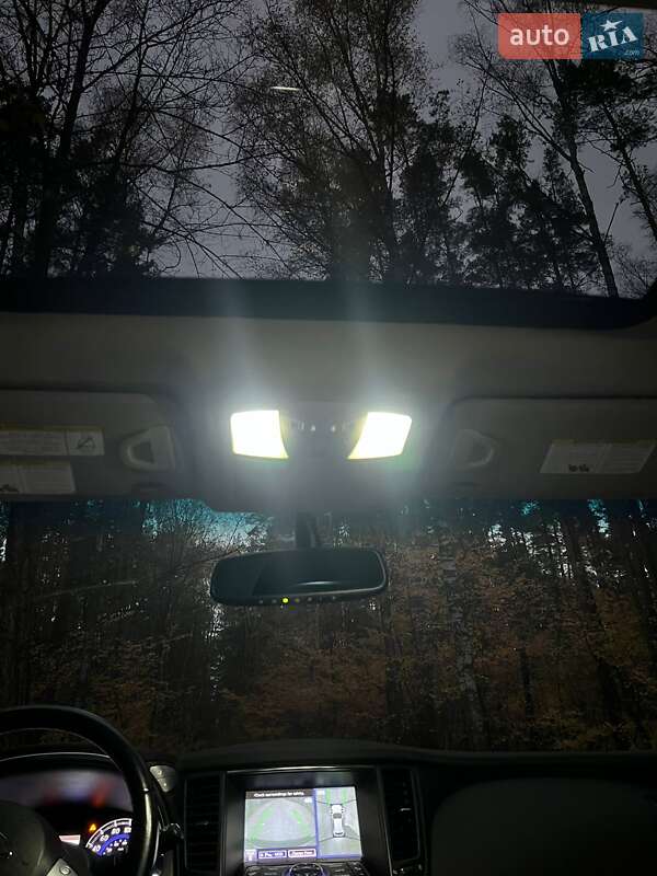 Внедорожник / Кроссовер Infiniti QX70 2014 в Киеве