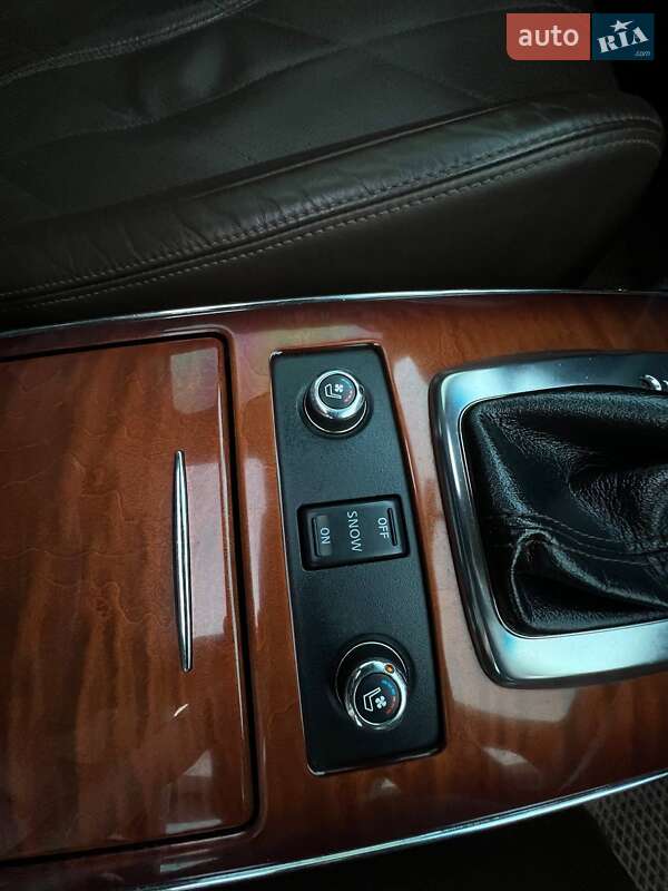 Внедорожник / Кроссовер Infiniti QX70 2013 в Киеве