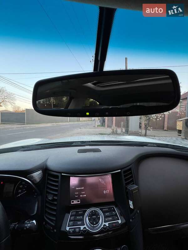 Внедорожник / Кроссовер Infiniti QX70 2013 в Киеве