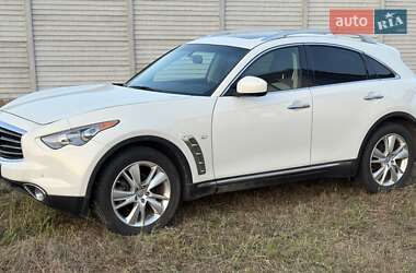 Внедорожник / Кроссовер Infiniti QX70 2013 в 