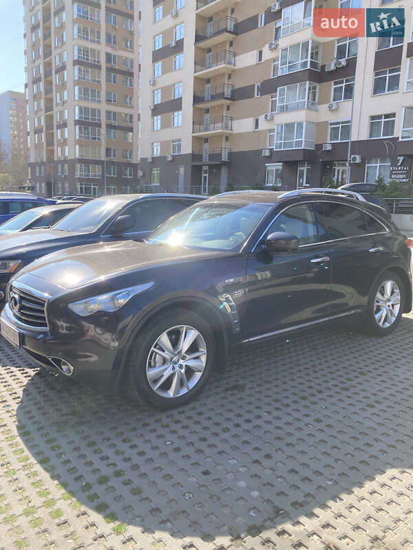 Позашляховик / Кросовер Infiniti QX70 2014 в Києві