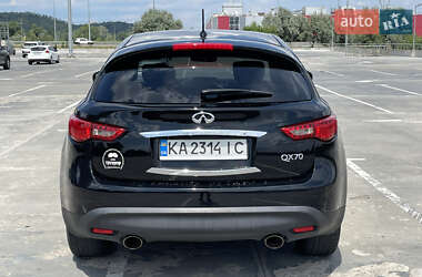 Позашляховик / Кросовер Infiniti QX70 2013 в 