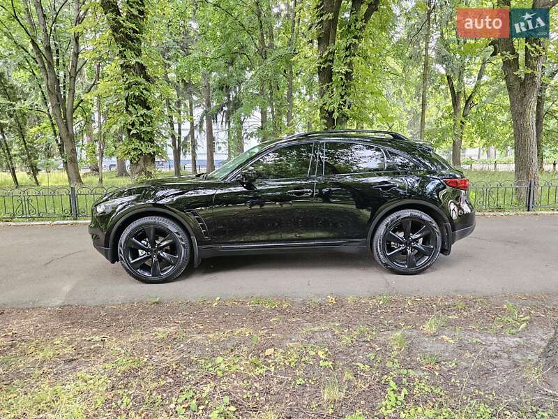 Позашляховик / Кросовер Infiniti QX70 2014 в Ніжині