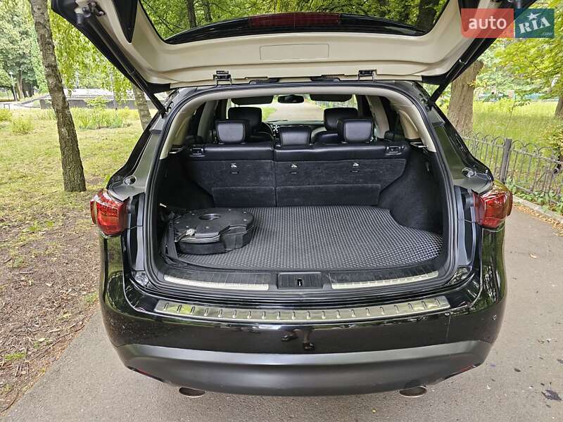 Позашляховик / Кросовер Infiniti QX70 2014 в Ніжині