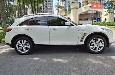 Внедорожник / Кроссовер Infiniti QX70 2014 в 