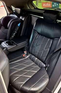 Внедорожник / Кроссовер Infiniti QX70 2014 в 
