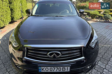 Внедорожник / Кроссовер Infiniti QX70 2016 в Тячеве