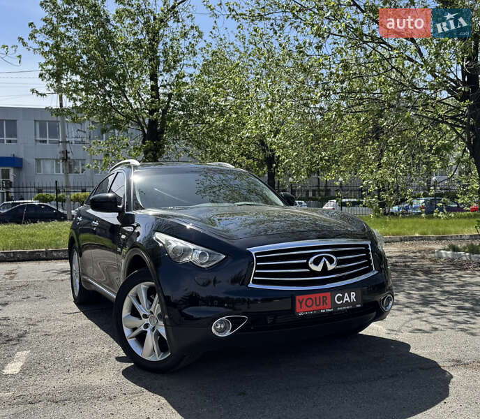Позашляховик / Кросовер Infiniti QX70 2015 в Києві
