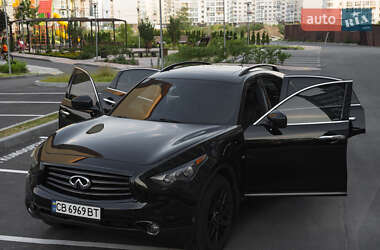 Внедорожник / Кроссовер Infiniti QX70 2015 в Чернигове