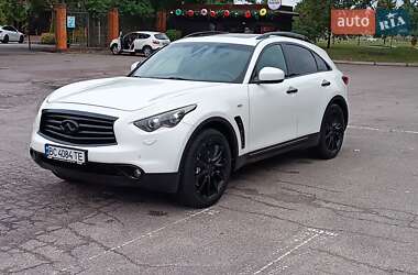 Внедорожник / Кроссовер Infiniti QX70 2012 в Александрие