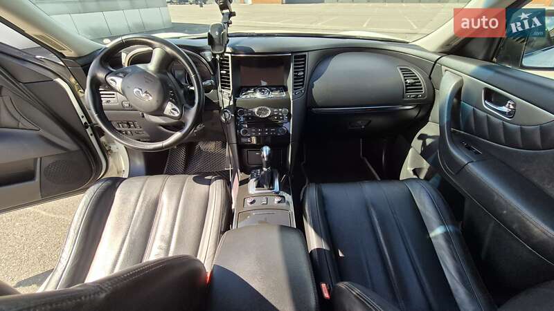 Позашляховик / Кросовер Infiniti QX70 2016 в Києві