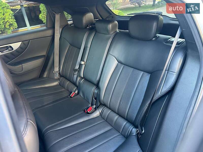Внедорожник / Кроссовер Infiniti QX70 2015 в Одессе фото 19 Внедорожник / Кроссовер Infiniti QX70 2015 в Одессе