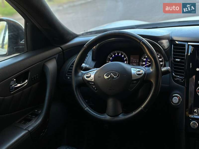 Внедорожник / Кроссовер Infiniti QX70 2015 в Одессе фото 22 Внедорожник / Кроссовер Infiniti QX70 2015 в Одессе