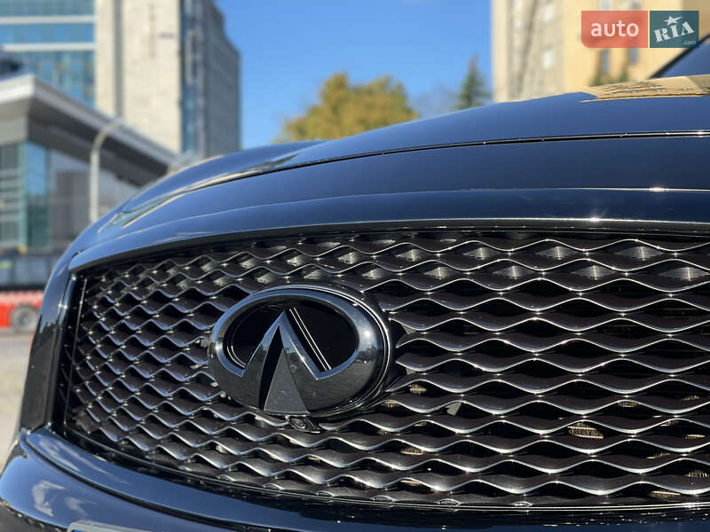 Внедорожник / Кроссовер Infiniti QX70 2013 в Харькове