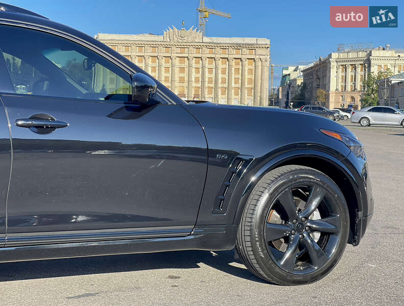 Внедорожник / Кроссовер Infiniti QX70 2013 в Харькове
