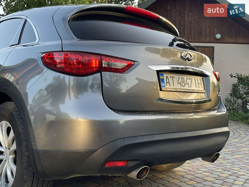 Внедорожник / Кроссовер Infiniti QX70 2017 в Коломые фото 14 Внедорожник / Кроссовер Infiniti QX70 2017 в Коломые