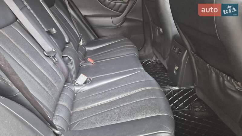 Внедорожник / Кроссовер Infiniti QX70 2015 в Харькове фото 19 Внедорожник / Кроссовер Infiniti QX70 2015 в Харькове