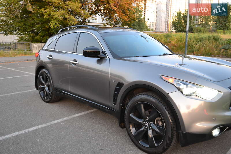Внедорожник / Кроссовер Infiniti QX70 2014 в Киеве