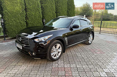 Позашляховик / Кросовер Infiniti QX70 2016 в Тячеві