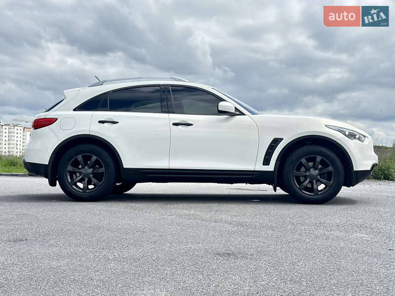 Внедорожник / Кроссовер Infiniti QX70 2016 в Виннице