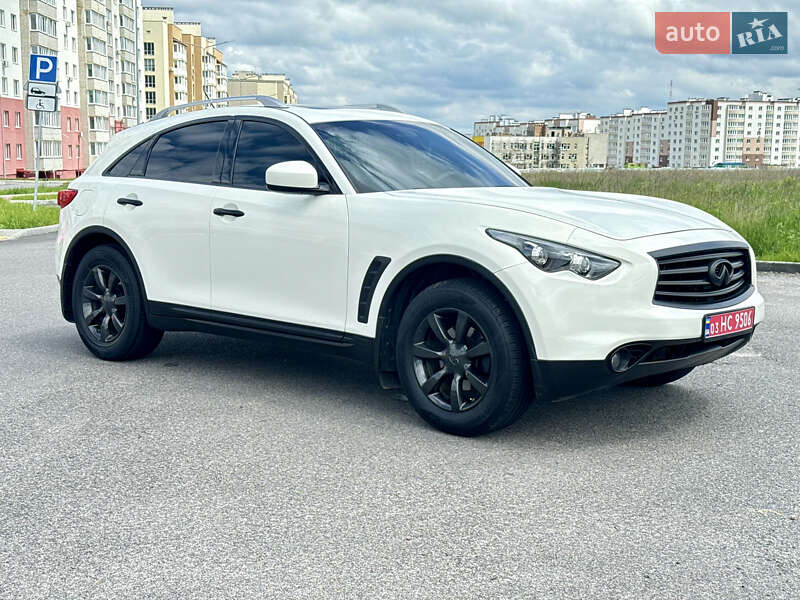 Внедорожник / Кроссовер Infiniti QX70 2016 в Виннице