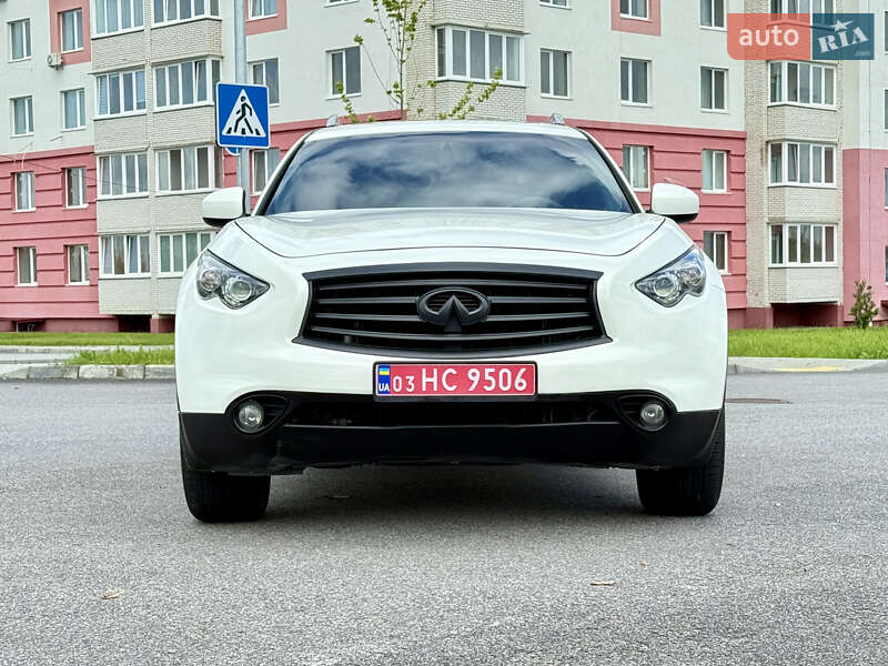 Внедорожник / Кроссовер Infiniti QX70 2016 в Виннице