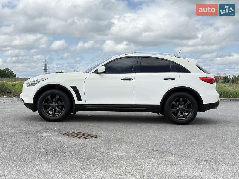 Внедорожник / Кроссовер Infiniti QX70 2016 в Виннице
