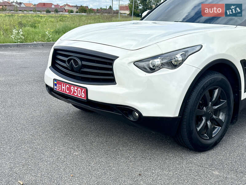 Внедорожник / Кроссовер Infiniti QX70 2016 в Виннице