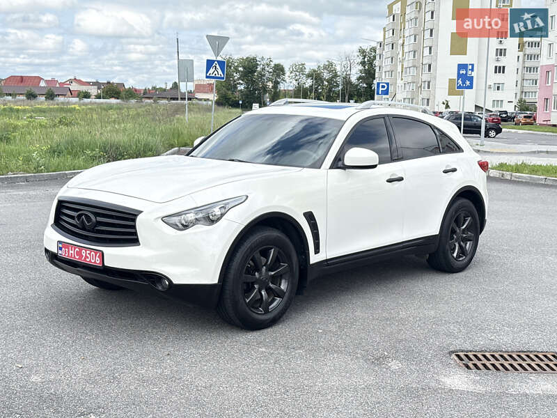 Внедорожник / Кроссовер Infiniti QX70 2016 в Виннице