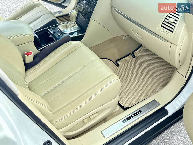 Внедорожник / Кроссовер Infiniti QX70 2016 в Виннице