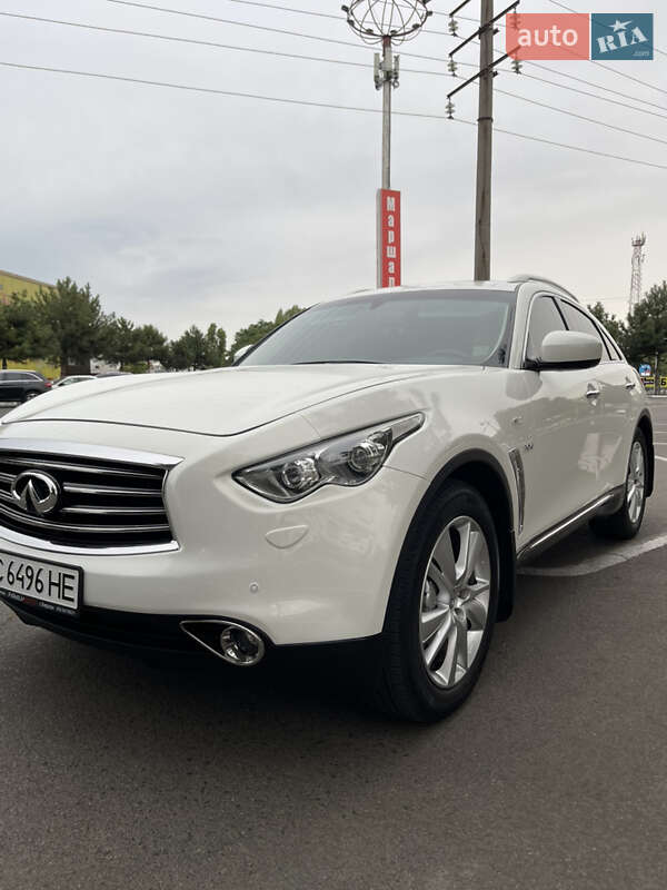 Внедорожник / Кроссовер Infiniti QX70 2015 в Одессе